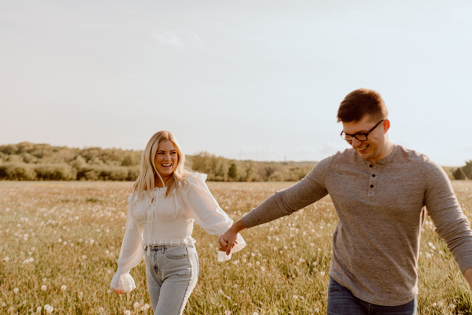Grand Rapids Beach Engagement. Michigan Engagement Photographer. Grand Rapids Wedding Photographer.