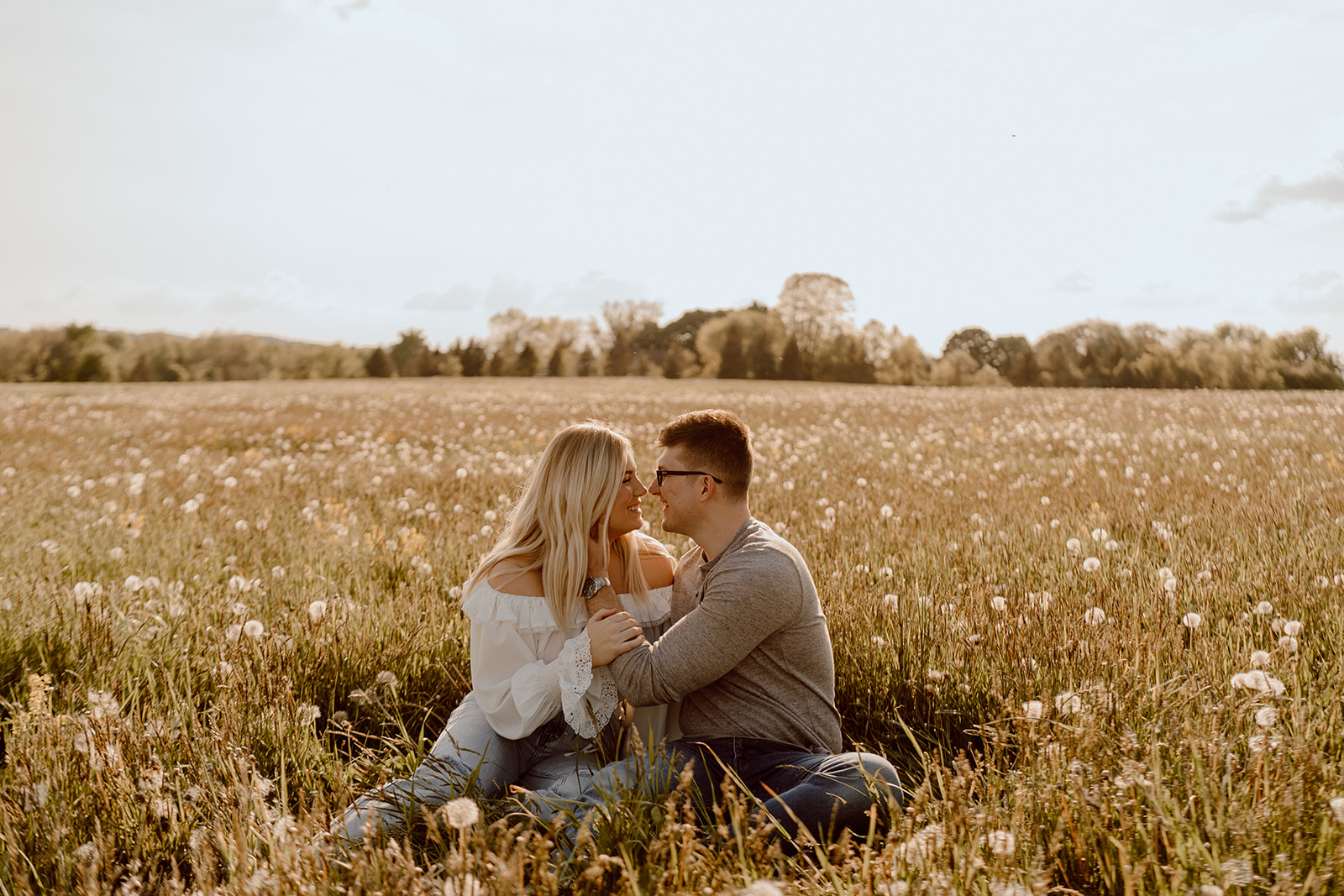 Grand Rapids Beach Engagement. Michigan Engagement Photographer. Grand Rapids Wedding Photographer.
