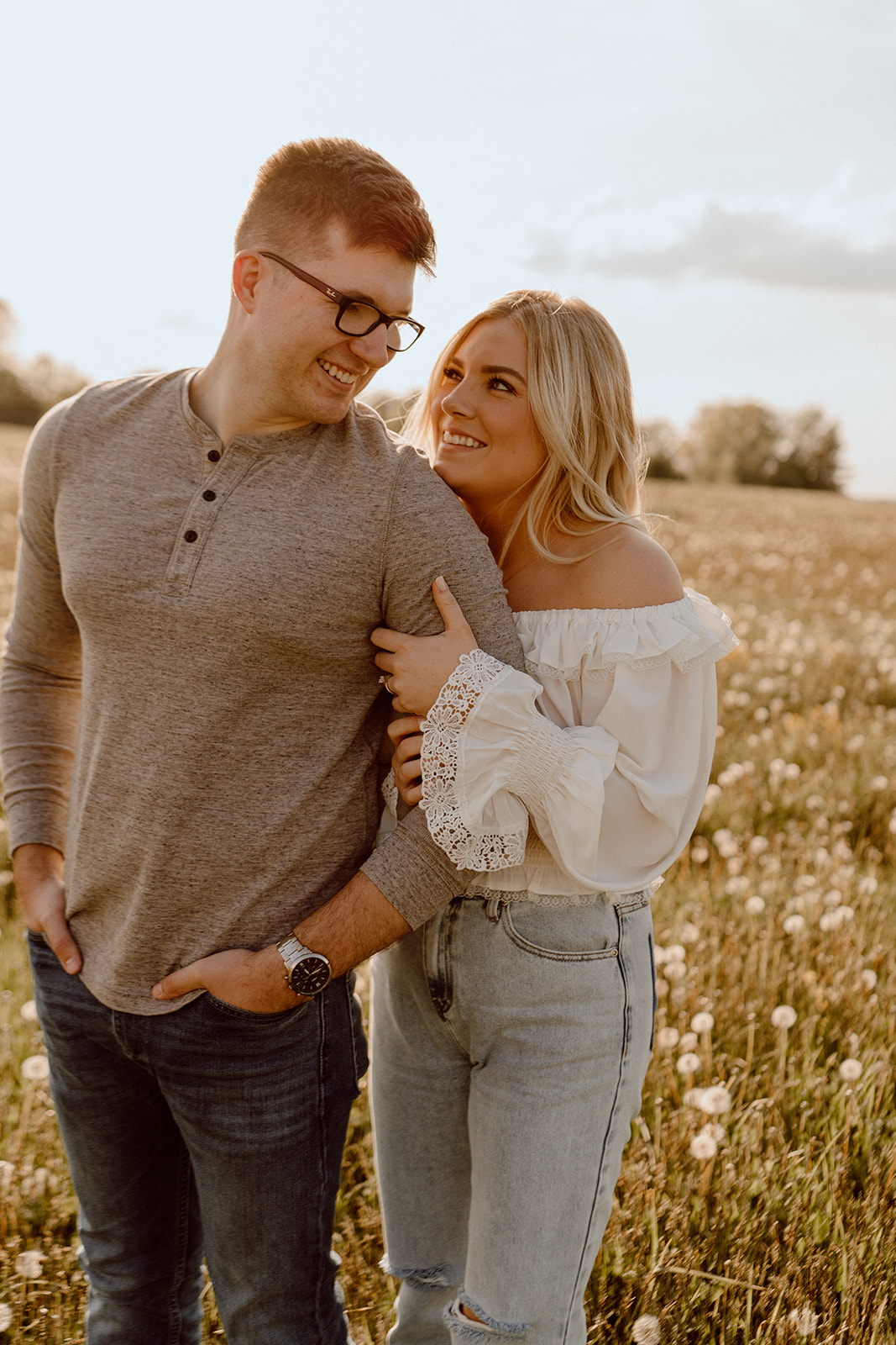 Grand Rapids Beach Engagement. Michigan Engagement Photographer. Grand Rapids Wedding Photographer.