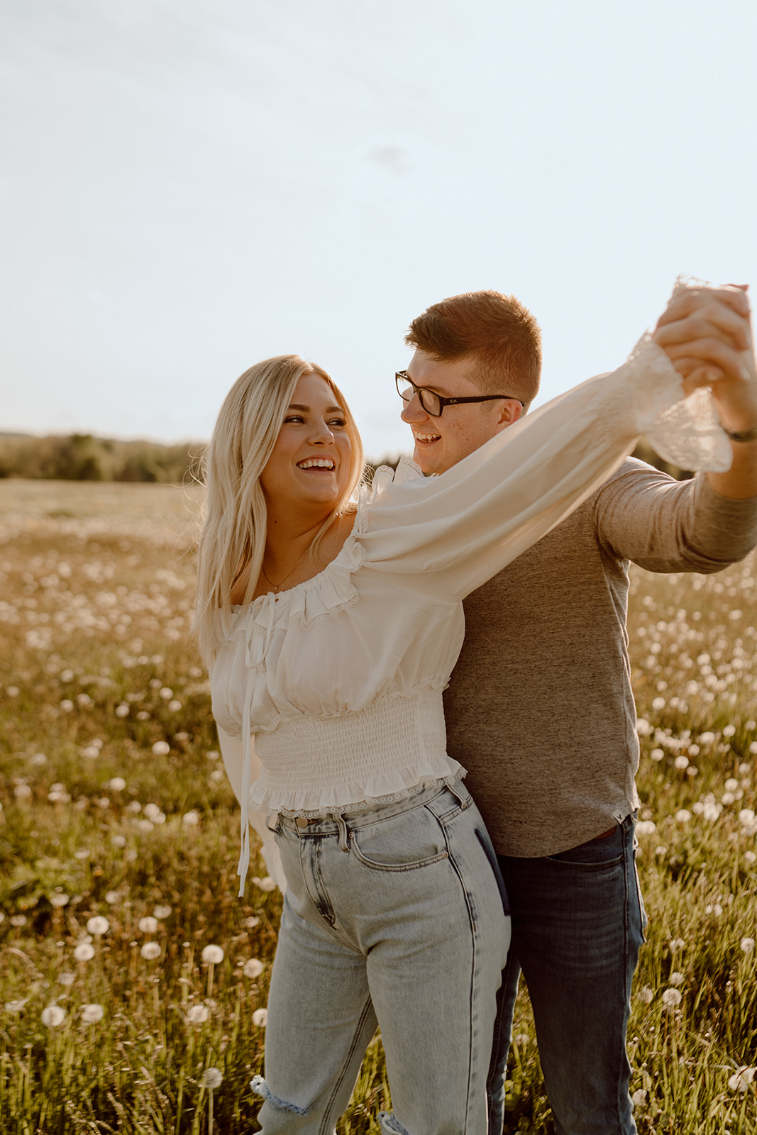 Grand Rapids Beach Engagement. Michigan Engagement Photographer. Grand Rapids Wedding Photographer.