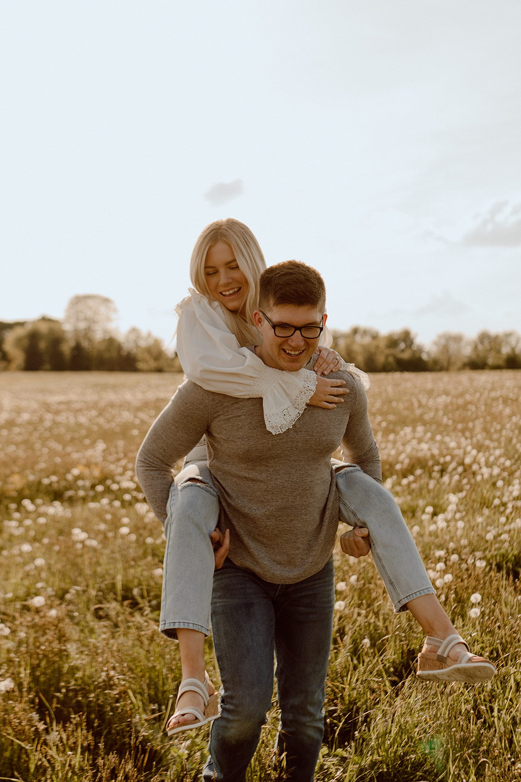 Grand Rapids Beach Engagement. Michigan Engagement Photographer. Grand Rapids Wedding Photographer.