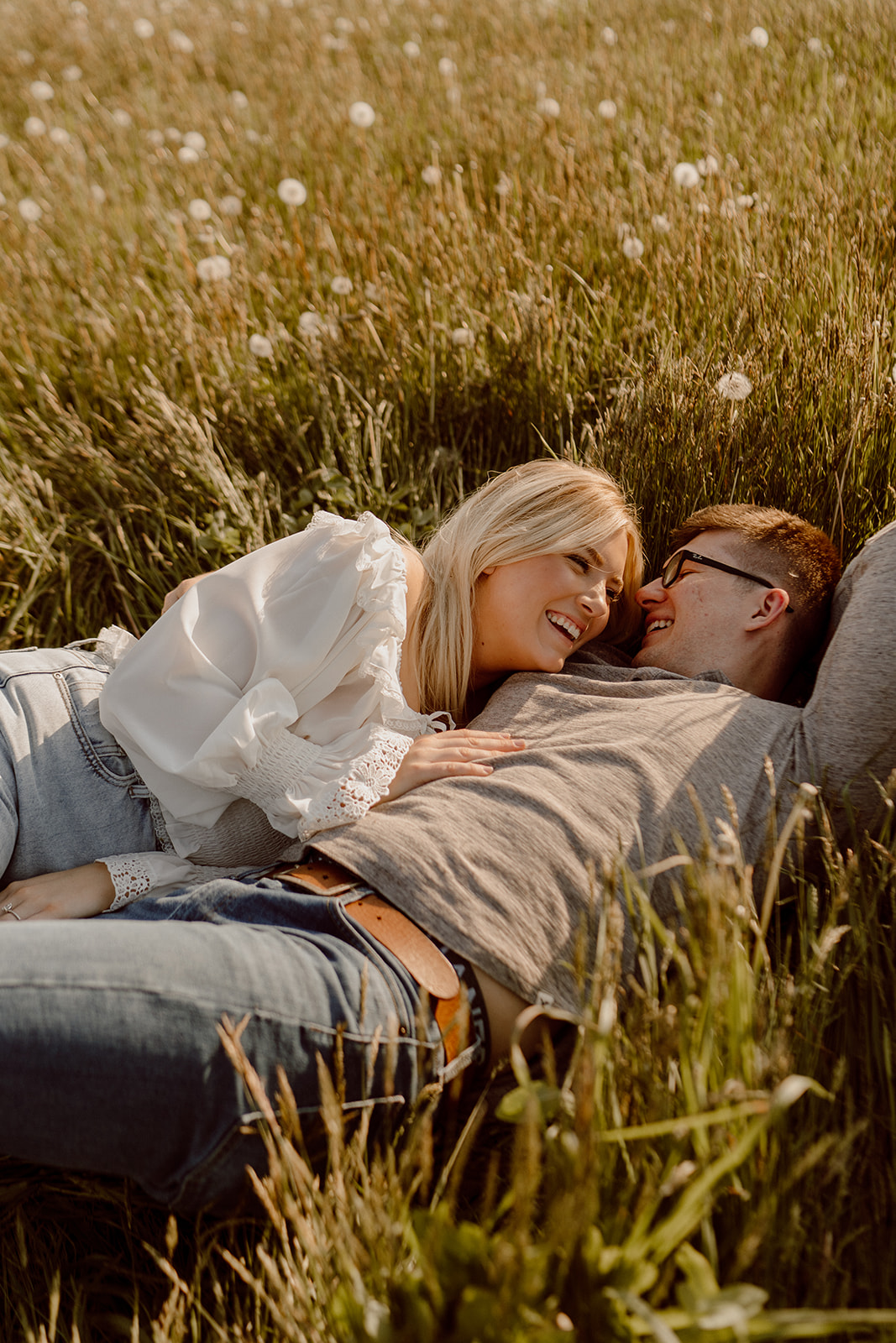 Grand Rapids Beach Engagement. Michigan Engagement Photographer. Grand Rapids Wedding Photographer.