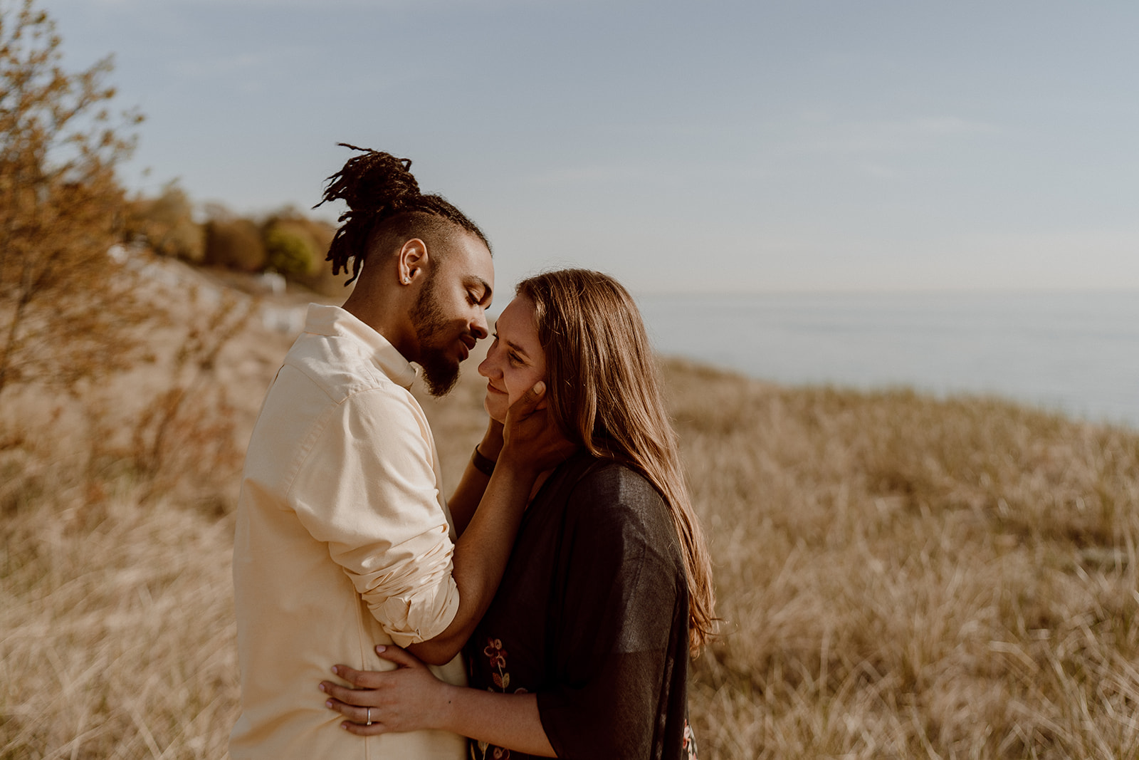 Michigan engagement photographer. Grand Rapids wedding photographer.